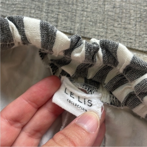 Le Lis Size Small Blue and White Wide Leg High-Rise Pull-On Pants - Picture 4 of 4